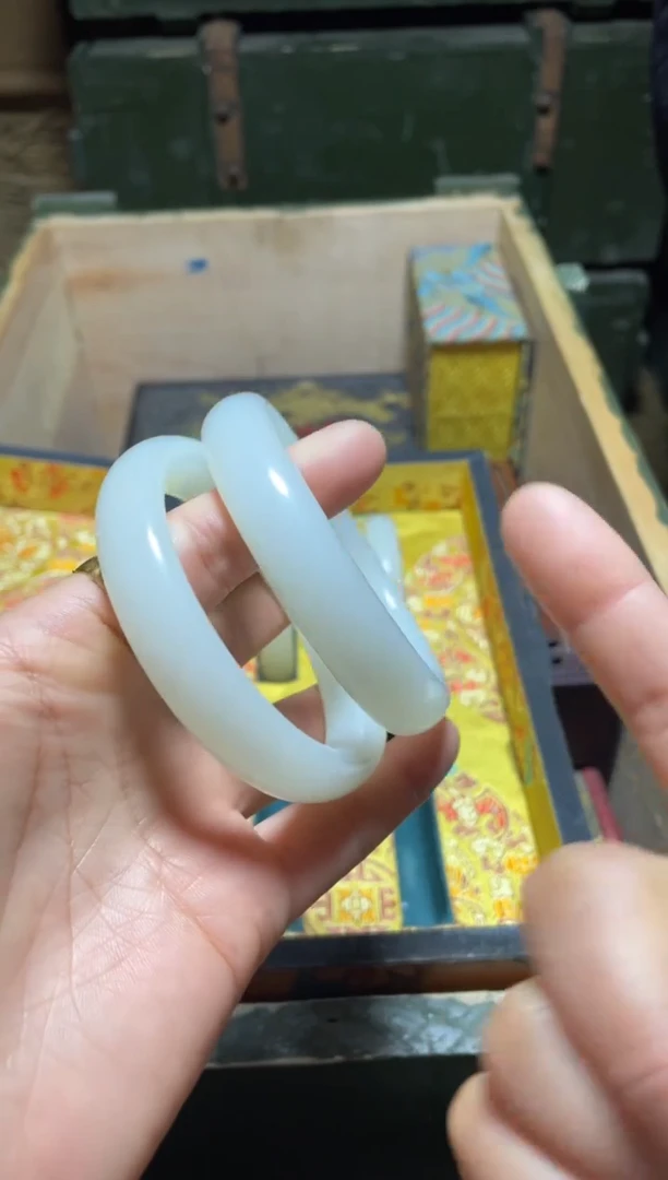 【闪购商品】手镯两件一起给