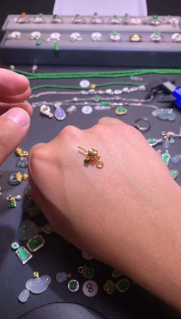 【闪购商品】翡翠吊坠(不含链)银S925镶嵌111