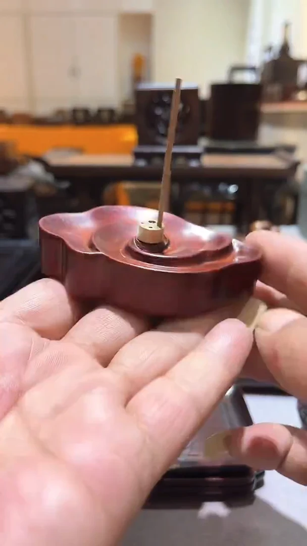 木精品木雕精工细作