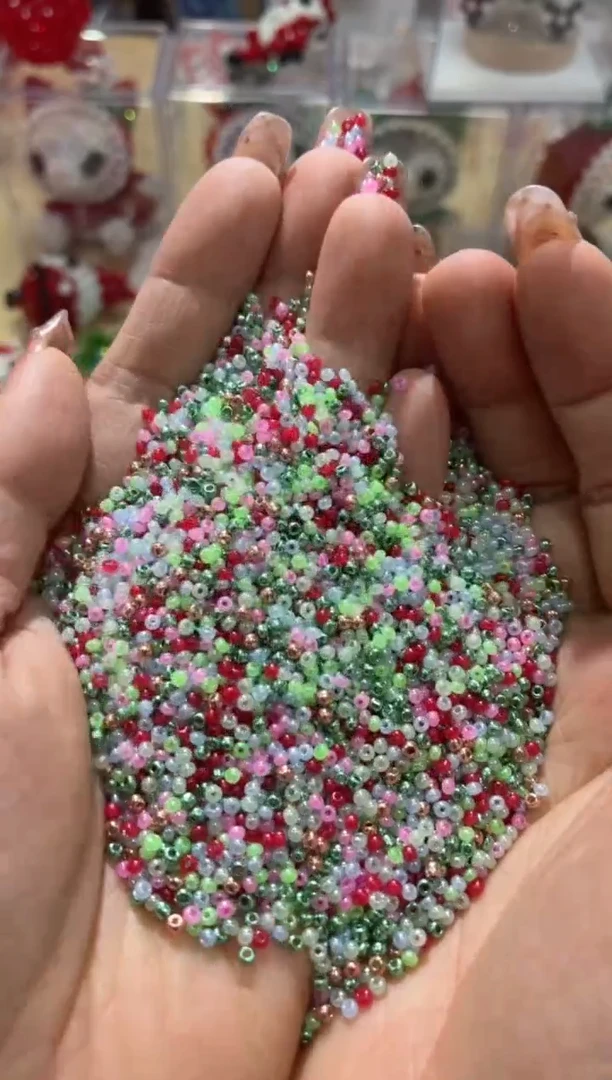 玻璃1906卡2米珠混色50克