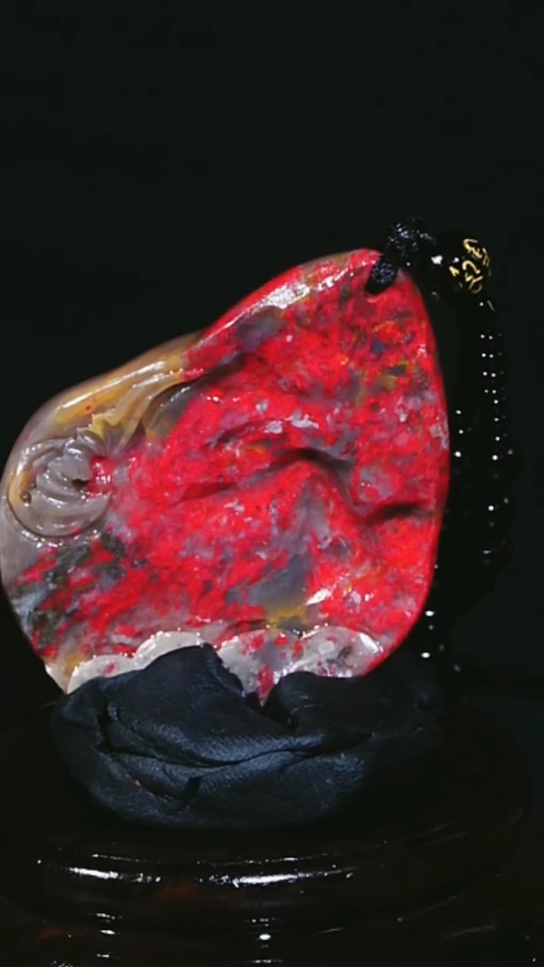 昌化石言*王昌化鸡血石