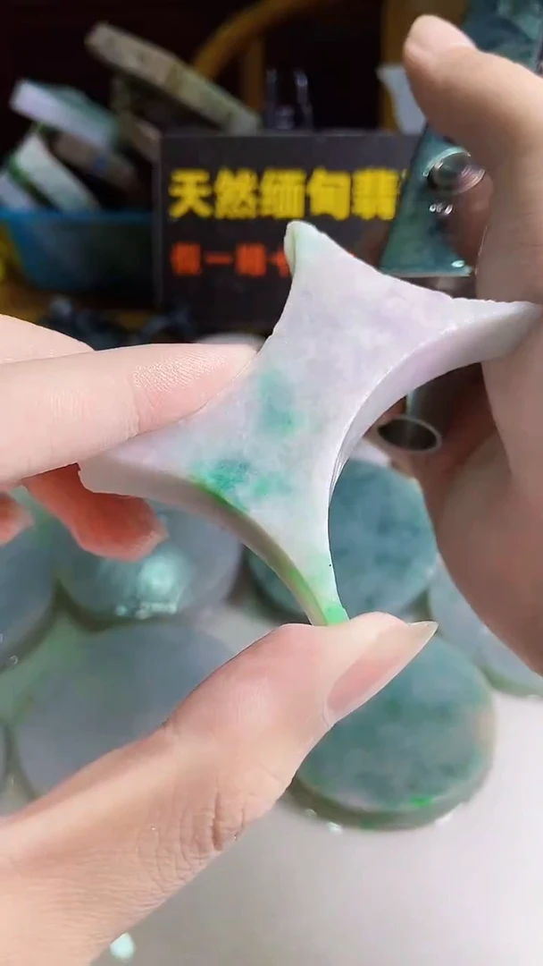 颈饰未镶嵌翡翠缅甸翡翠A货001