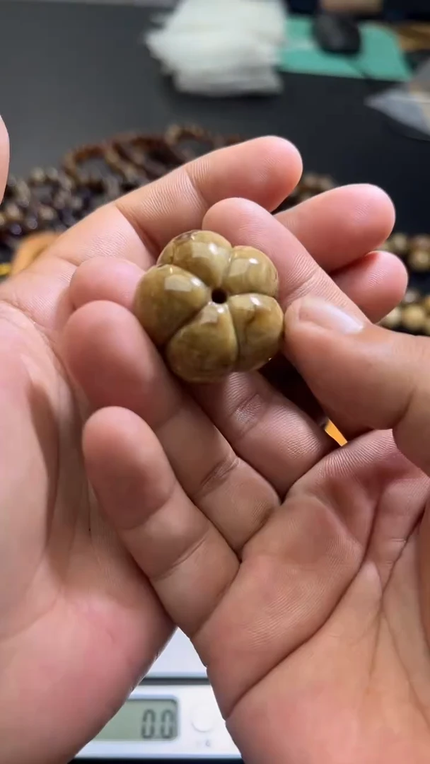 裸石琥珀未镶嵌15