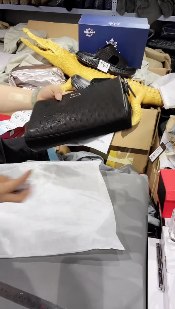 鸵鸟皮韩爵绅士包包皮具723