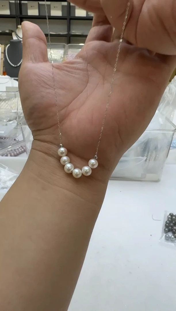 淡水珍珠银S925镶嵌项链7mm 微笑链6珠