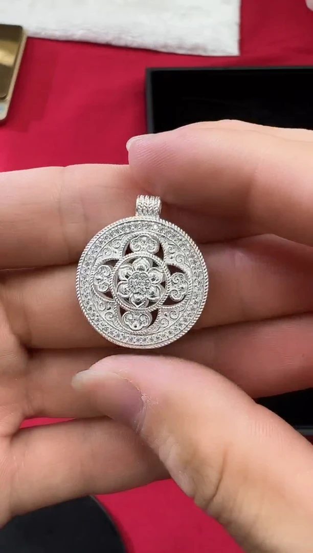 吊坠足银无莲花镶嵌罗盘足银吊坠