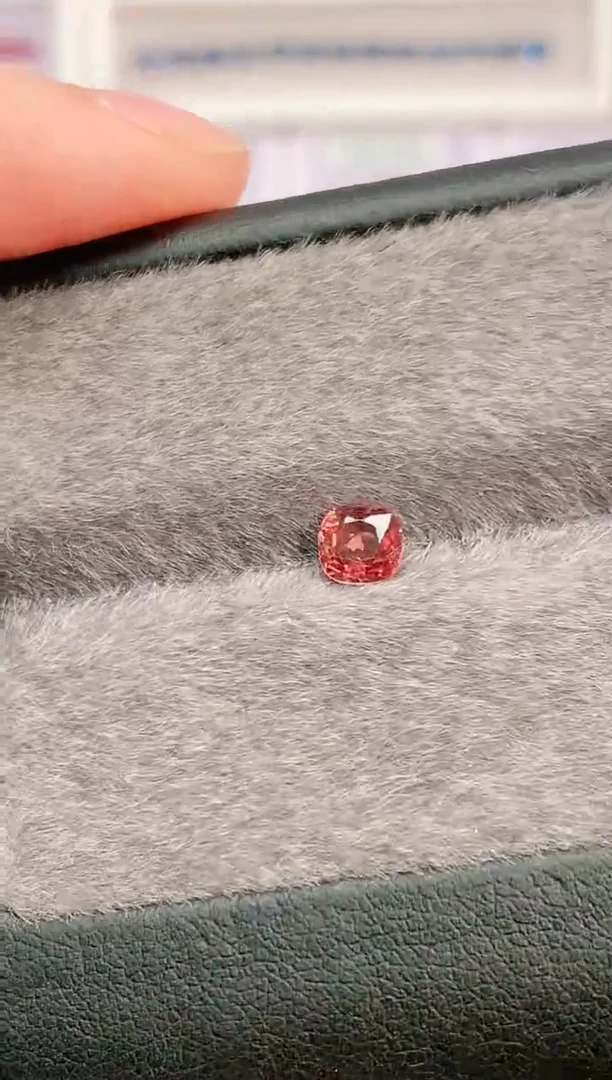 裸石尖晶石0.57-99天然尖晶石