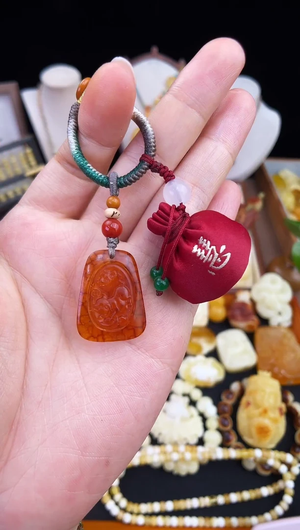 琥珀未镶嵌珠宝奇石柒月