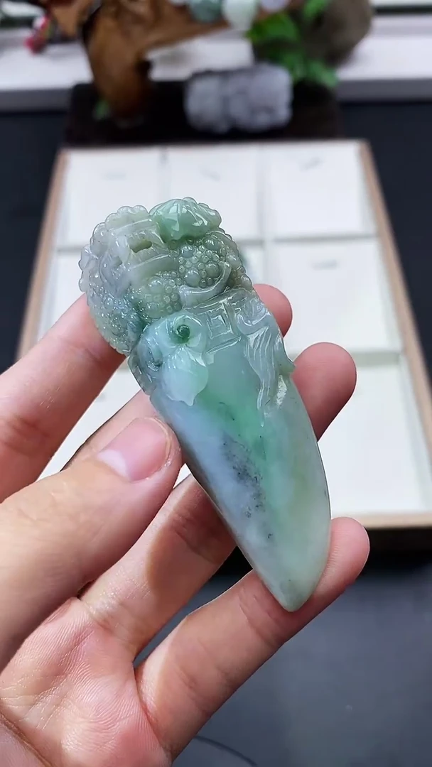 颈饰未镶嵌翡翠天然缅甸A货翡翠