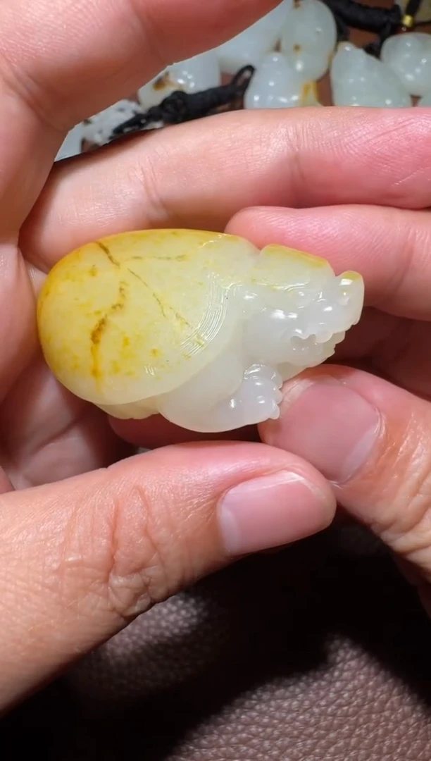 未镶嵌和田玉挂件鹿*一和田玉