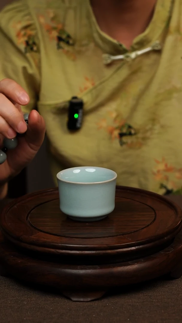 瓷片天青色马蹄杯50ml 微瑕 不带礼盒