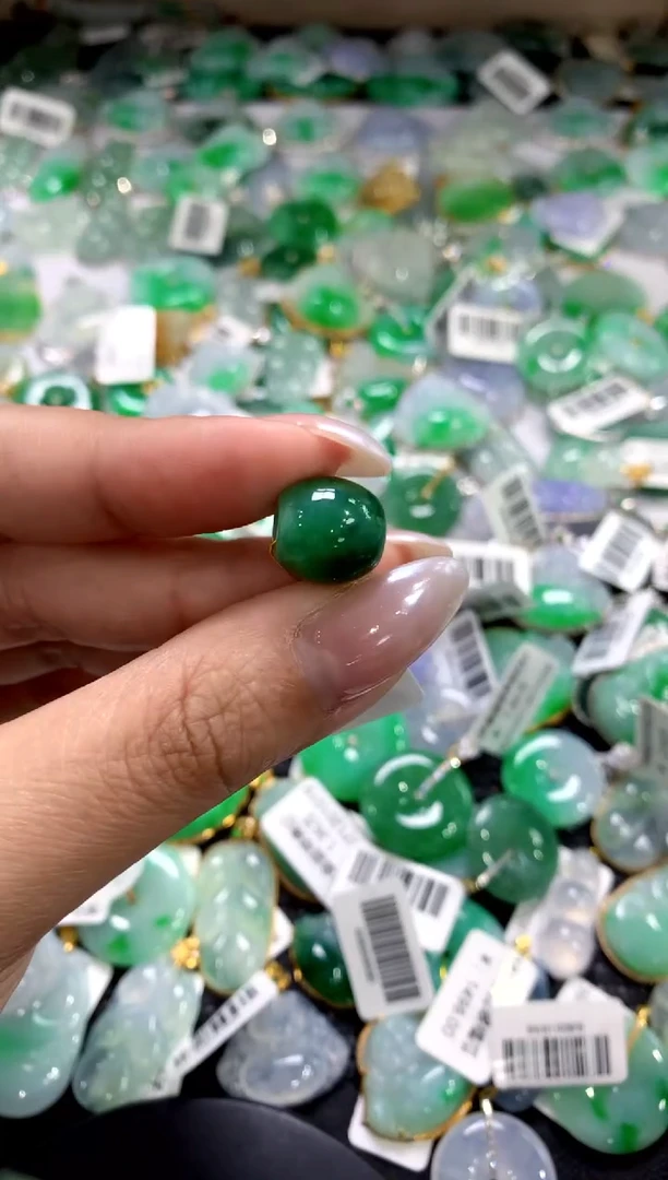 颈饰未镶嵌翡翠11111111