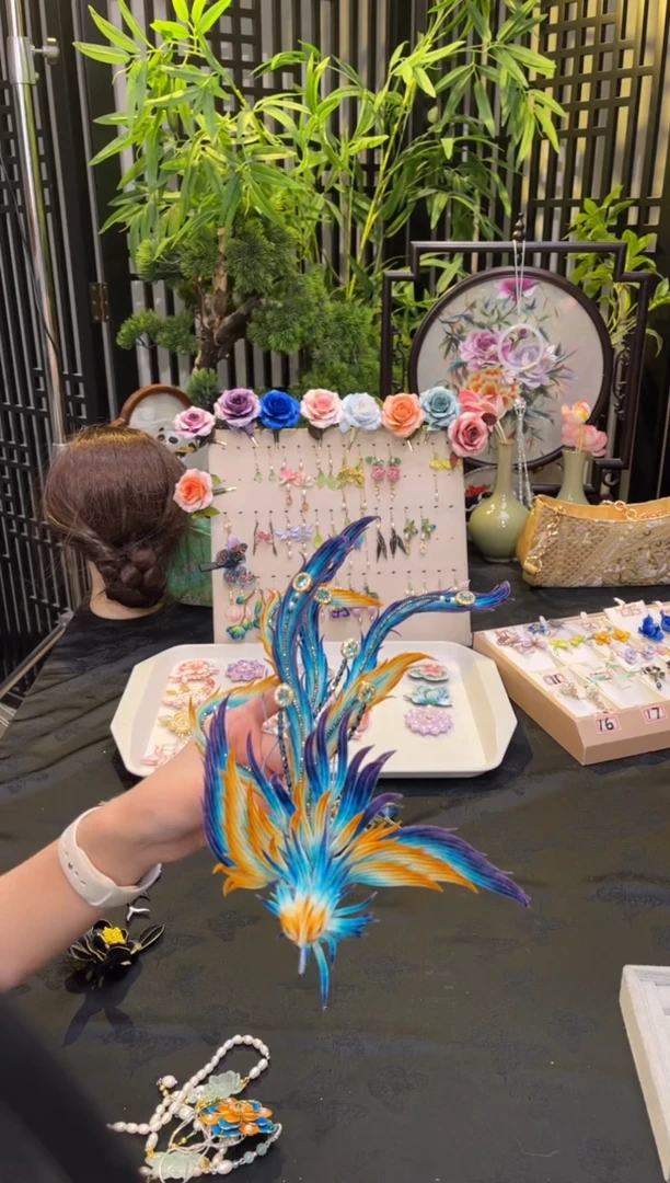 织绣꧁**꧂非遗绒花手工饰品