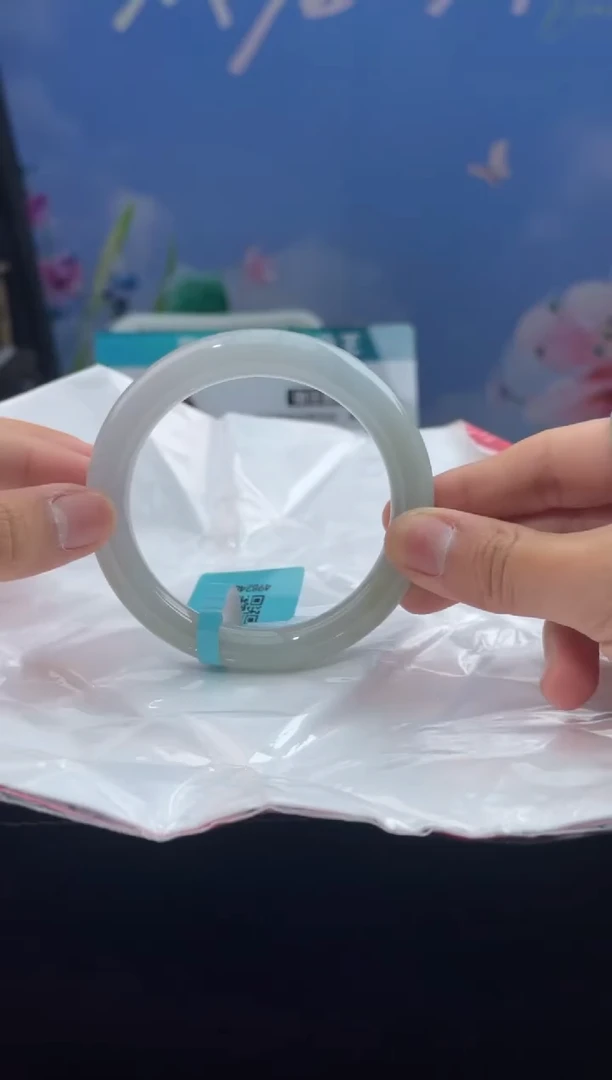 翡翠手镯未镶嵌翡翠手镯11