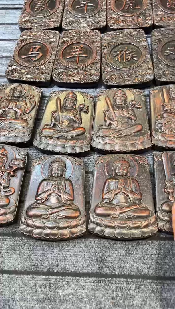 木紫檀雕刻一物一拍