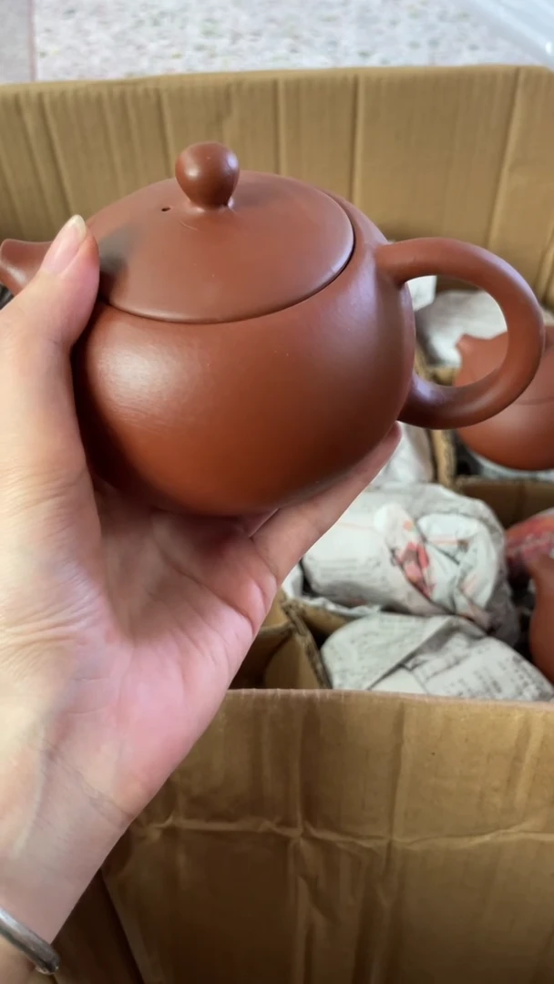 茶壶紫砂1个紫砂壶230毫升做工粗糙瑕疵介意勿拍