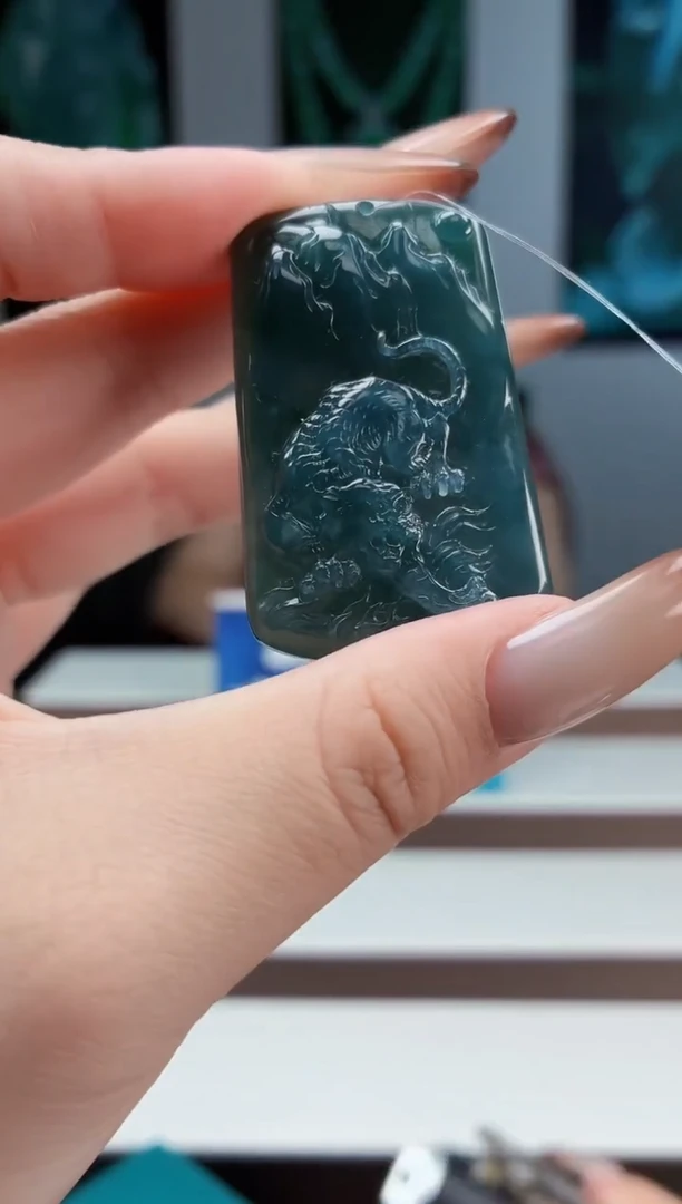 颈饰未镶嵌翡翠DLZ25101549