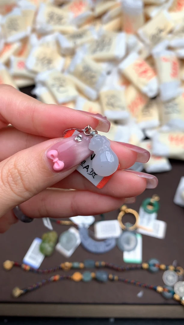 【闪购商品】翡翠挂件银S925镶嵌 —
