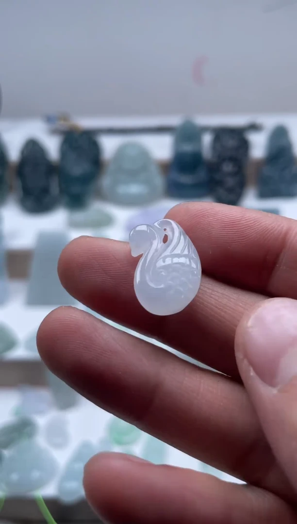 颈饰未镶嵌翡翠天然翡翠A货