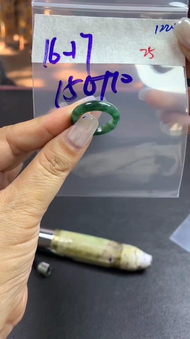 未镶嵌定制翡翠毛货需精细抛光拍一发一