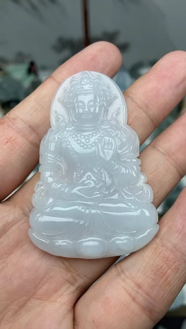 颈饰未镶嵌翡翠度母观音