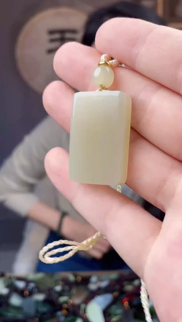 颈饰未镶嵌和田玉拍一发一，多样性发货