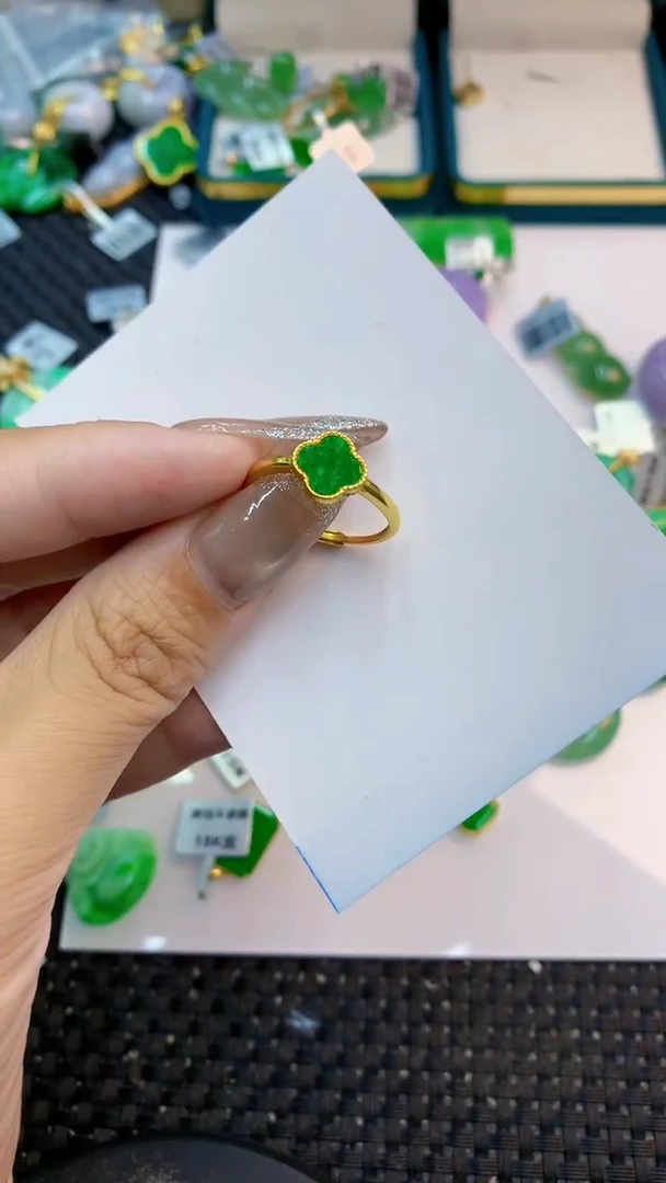 颈饰未镶嵌翡翠1