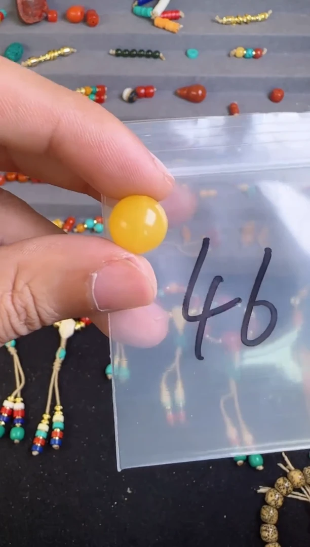 【闪购商品】蜜蜡裸石未镶嵌多样性发货