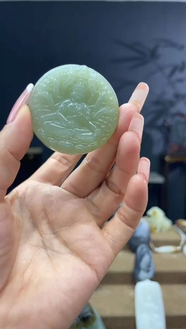 颈饰未镶嵌和田玉1