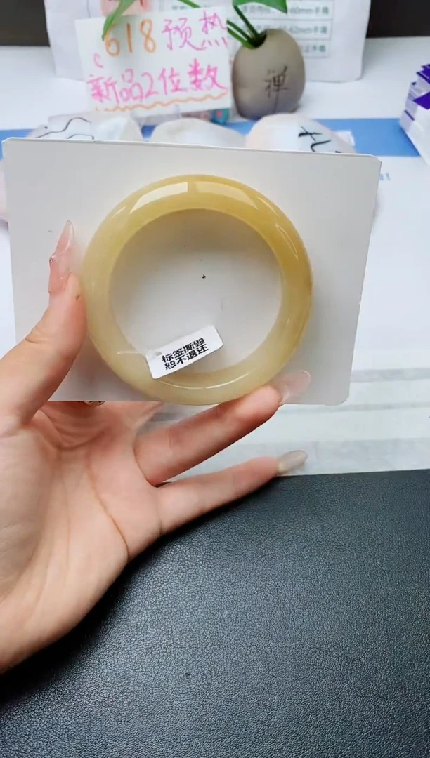 石英质玉手镯未镶嵌w105-H1多样性发货
