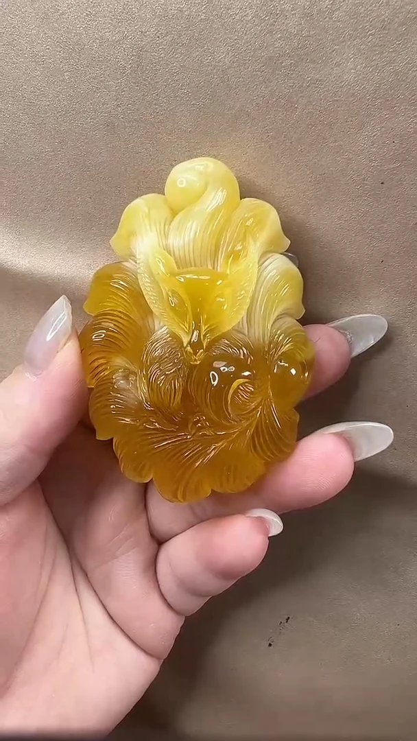 琥珀颈饰未镶嵌吊坠