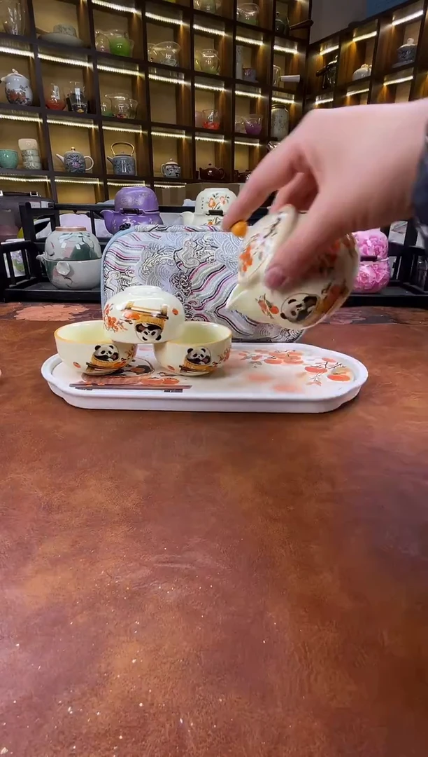 .新款熊猫宝瓶旅行套装+熊猫盘