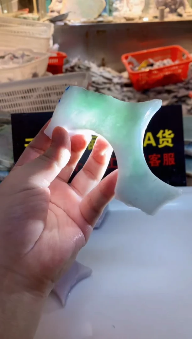 散珠翡翠0韩0翡翠珠宝711