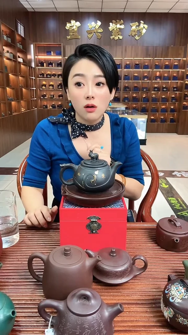 【闪购商品】紫砂茶壶扭转吉祥如意石黄强济人