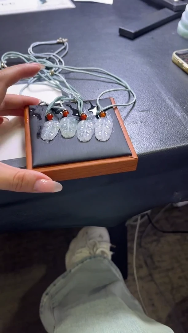 颈饰未镶嵌翡翠Q204 /多样性发一件/配绳子