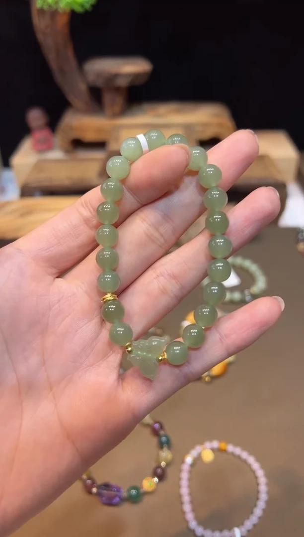 手饰和田玉未镶嵌手饰@@A6777