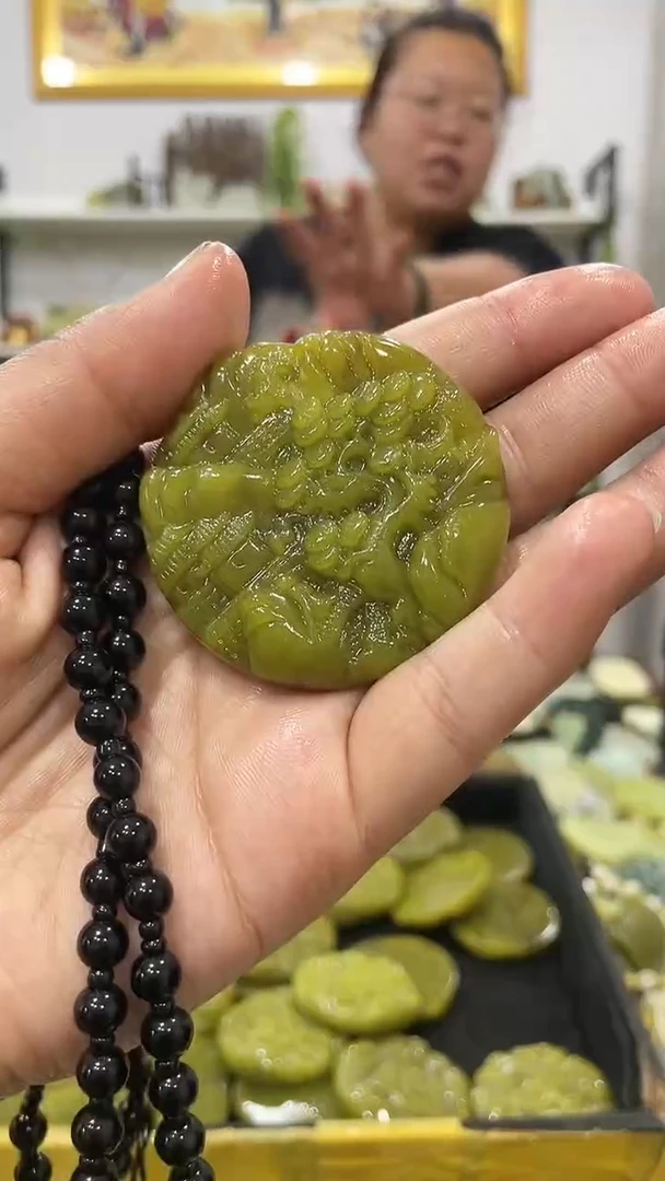 蛇纹石玉未镶嵌吊坠多样性发货其中发一件