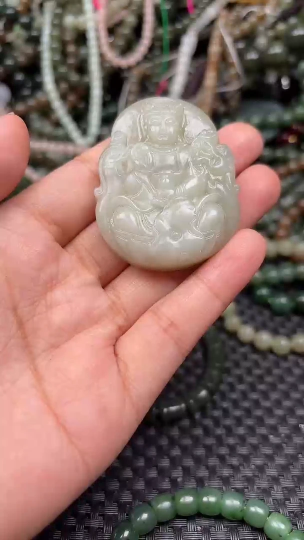 颈饰未镶嵌和田玉1