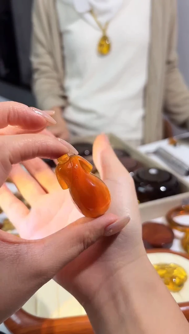 琥珀颈饰未镶嵌娜*0927130