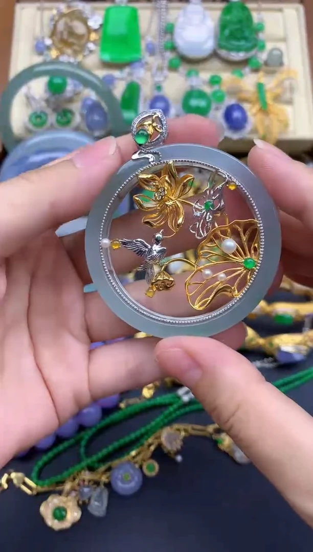 颈饰18K金镶嵌翡翠281-春日珠宝