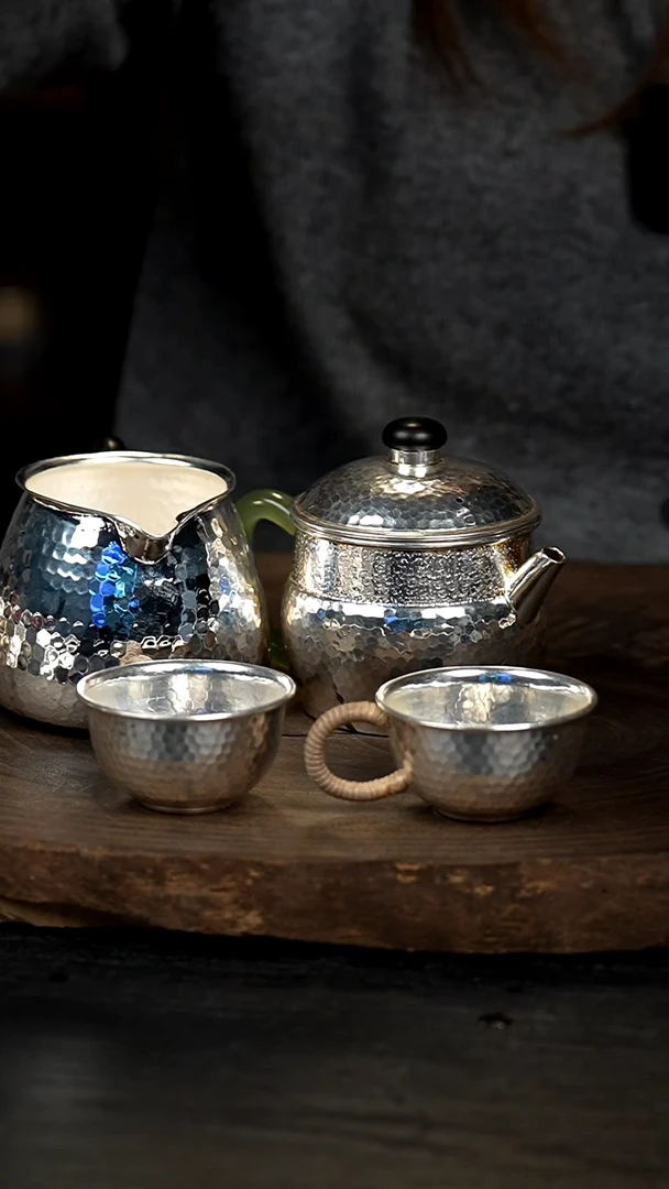 【闪购商品】1手工银壶+1银公道+2个银杯