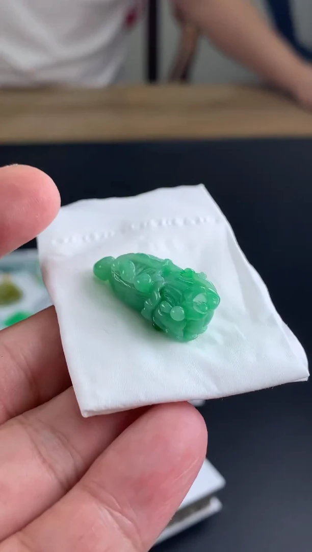 【闪购商品】定制翡翠未镶嵌翡翠