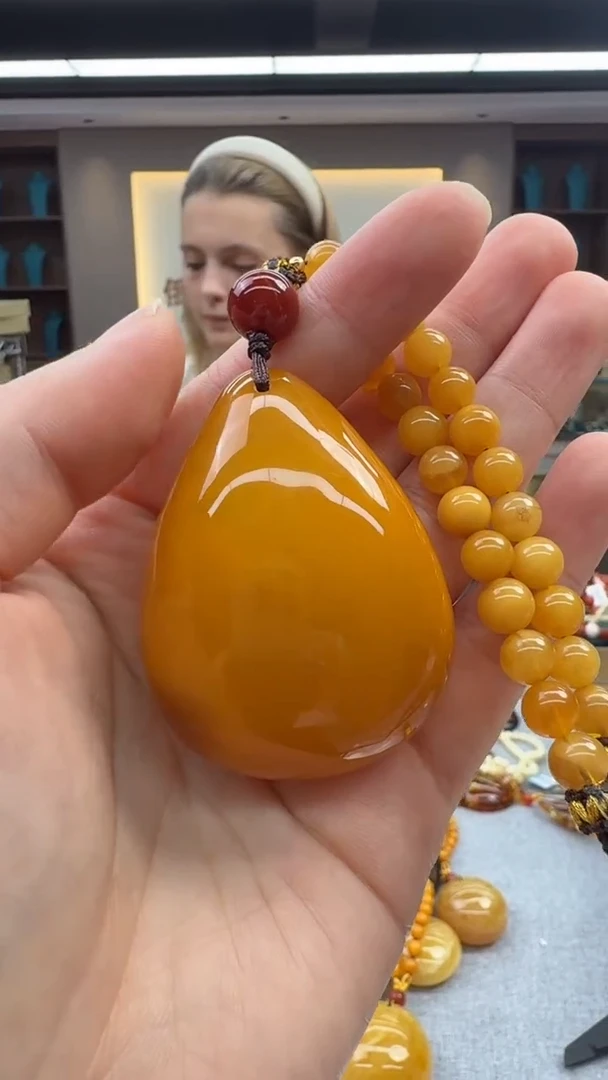 未镶嵌颈饰琥珀134秒拍号   假一赔三