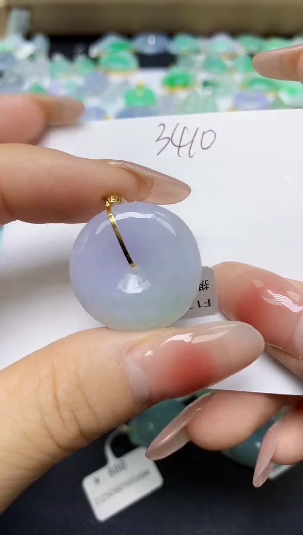 翡翠18K金镶嵌颈饰 天然缅甸翡翠A货