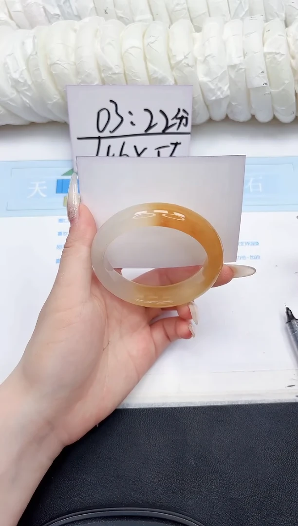 未镶嵌手镯石英质玉16-58