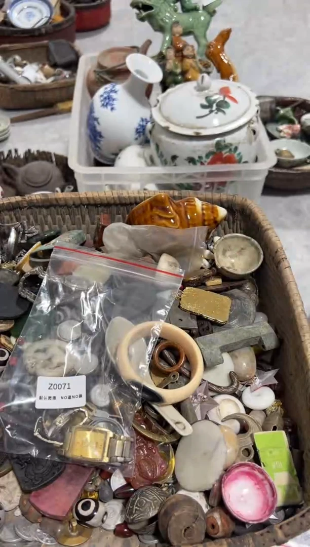 江秒拍秒付闪购瓷铜摆件