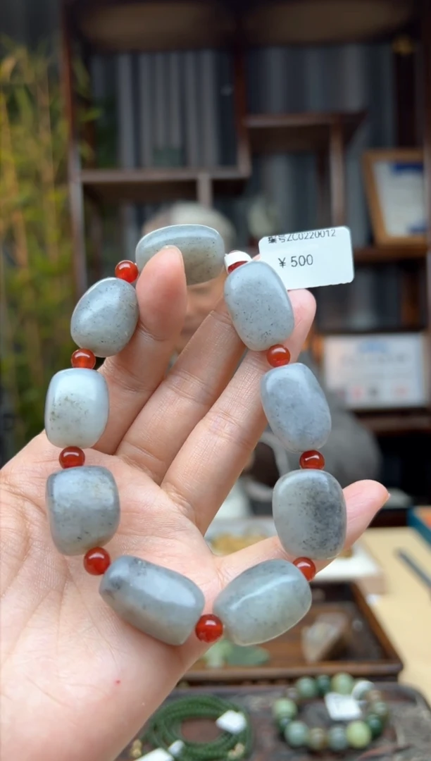 【闪购商品】和田玉颈饰未镶嵌手串