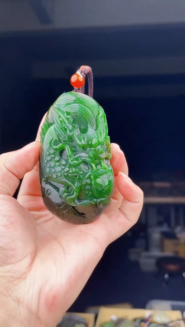 颈饰未镶嵌和田玉1
