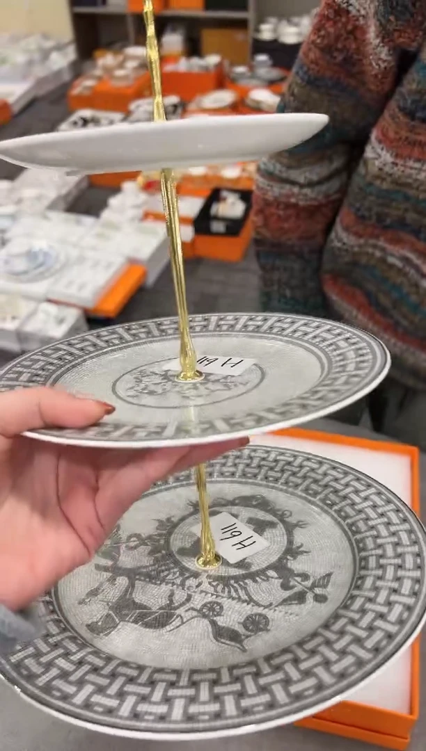 【闪购商品】杯H611--------------