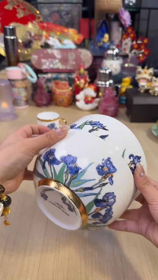 194梵高鸢尾面碗套二